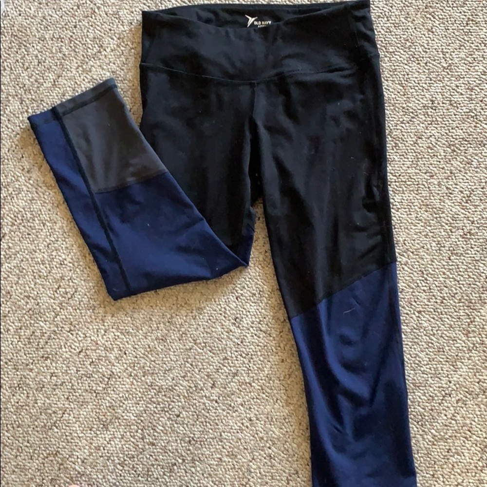Old navy color block crop leggings